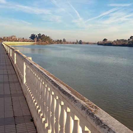 Habitacion Amplia Y Luminosa Coria del Río Eksteriør billede